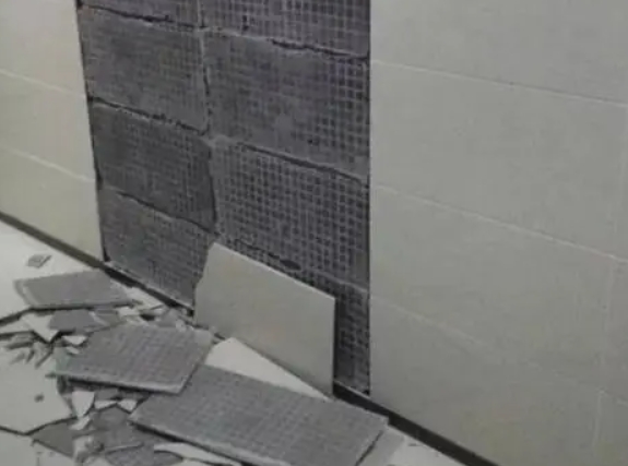防城港市瓷砖空鼓维修公司分享下防城港市墙砖松动维修的知识